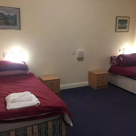 Fsc Castle Head Hostal *